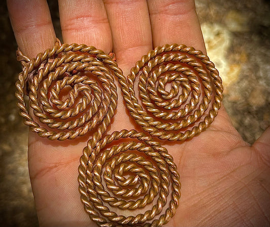 Large Copper Tensor Triskelion  41.25” (104.78 cm) | 177 MHz Scalar Energy Harmonizer for Space Clearing and High-Frequency Healing