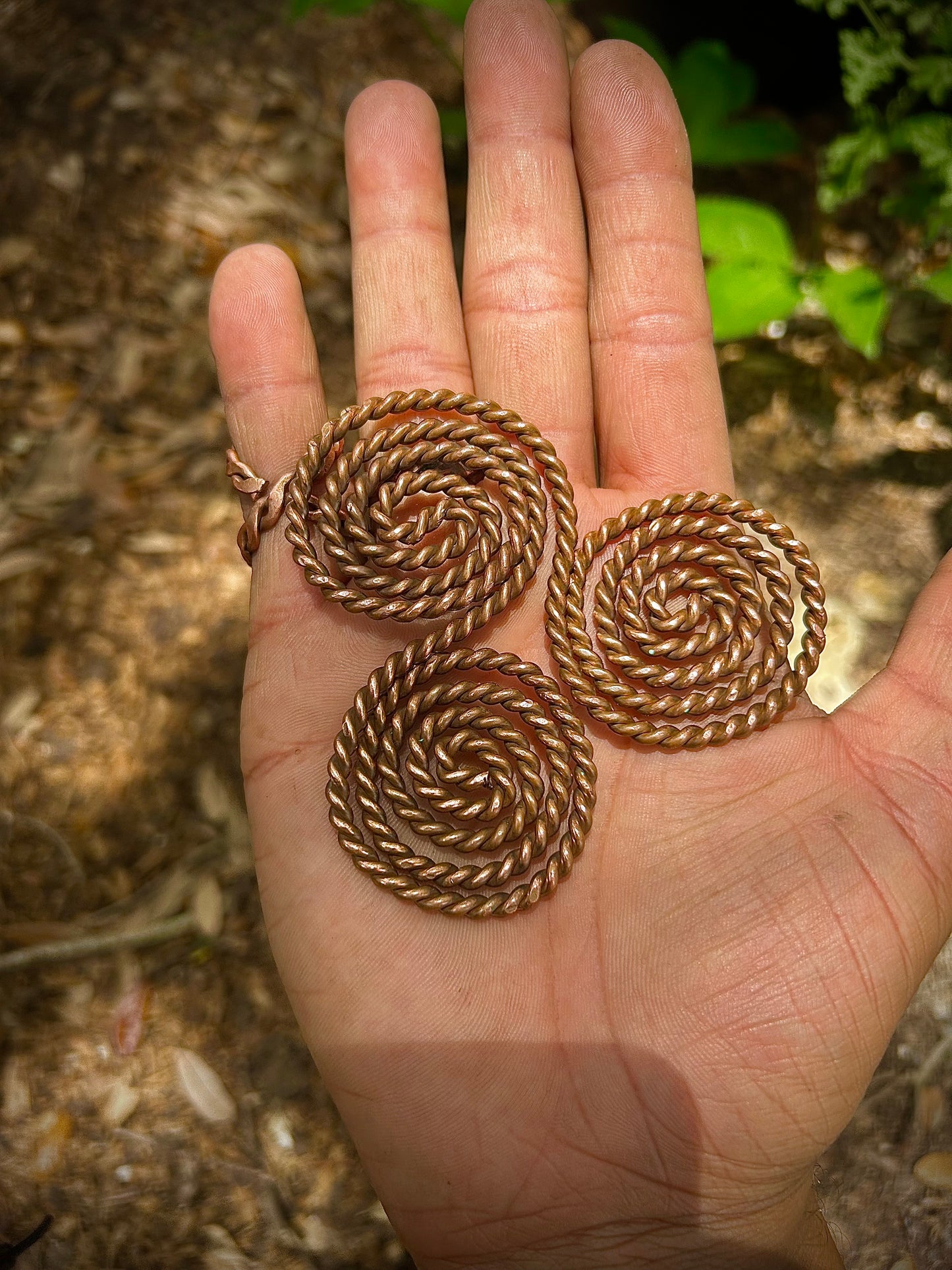 Large Copper Tensor Triskelion  41.25” (104.78 cm) | 177 MHz Scalar Energy Harmonizer for Space Clearing and High-Frequency Healing